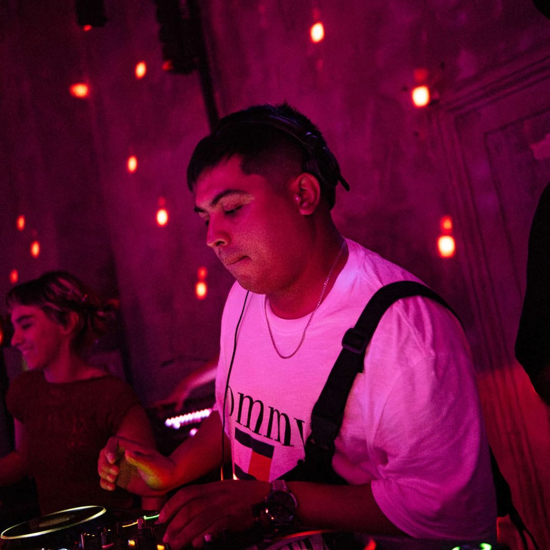 _DSC8340-Enhanced-NR_comp