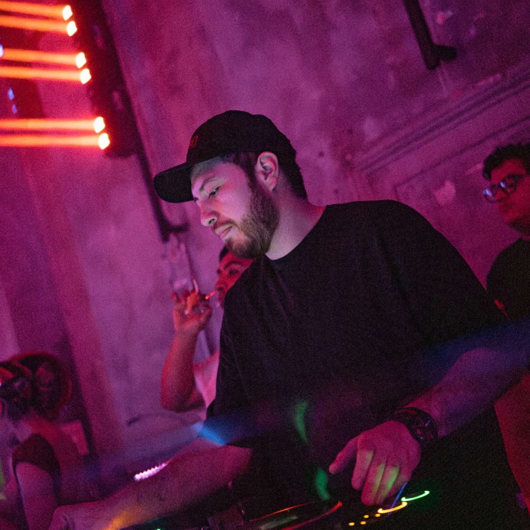 _DSC8374-Enhanced-NR_comp